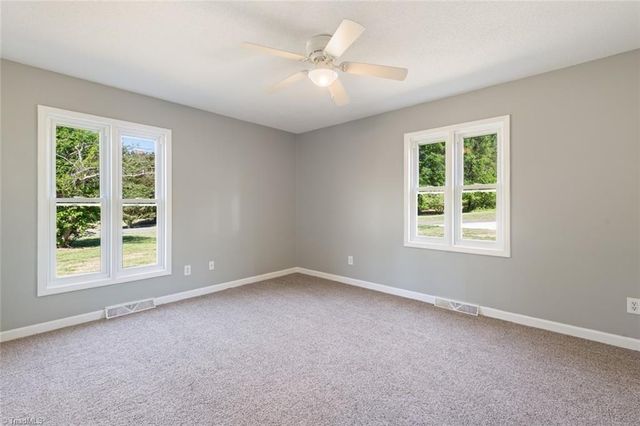 1521 N NC Highway 87, Elon, NC 27244