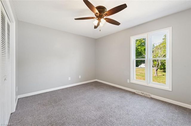 1521 N NC Highway 87, Elon, NC 27244
