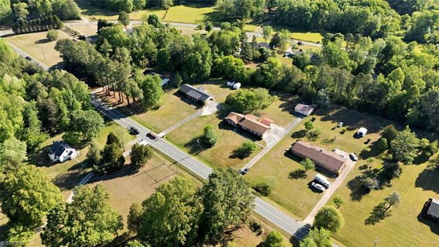 1521 N NC Highway 87, Elon, NC 27244
