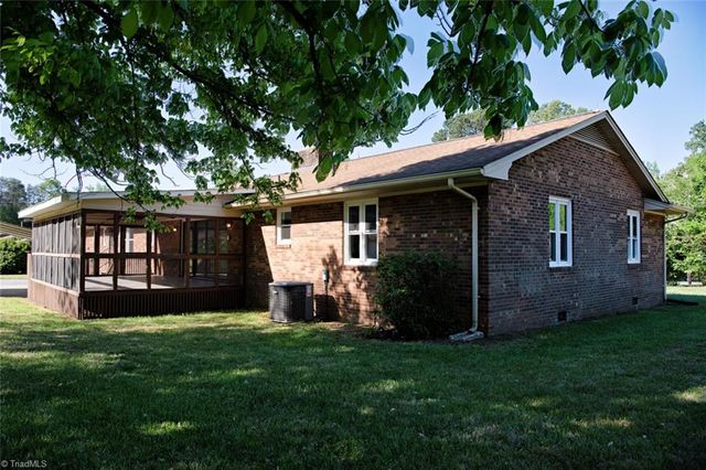 1521 N NC Highway 87, Elon, NC 27244