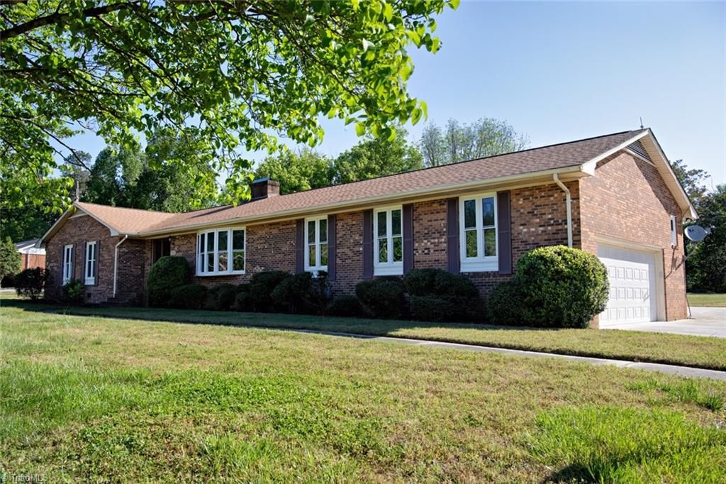1521 N NC Highway 87, Elon, NC 27244