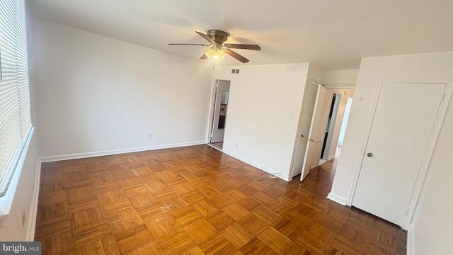 6527 N 10TH ST, Philadelphia, PA 19126