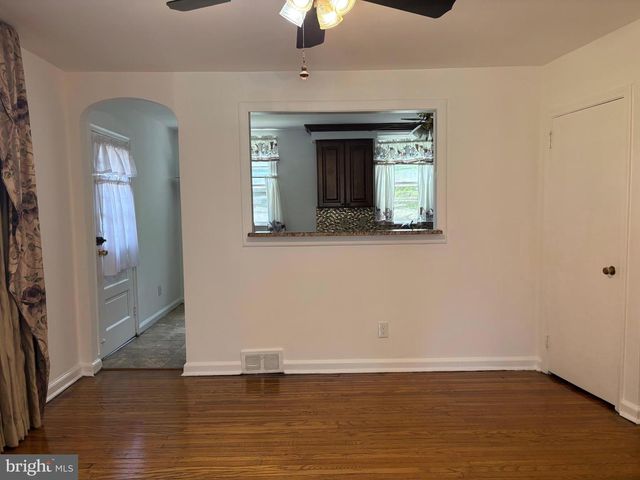 6527 N 10TH ST, Philadelphia, PA 19126