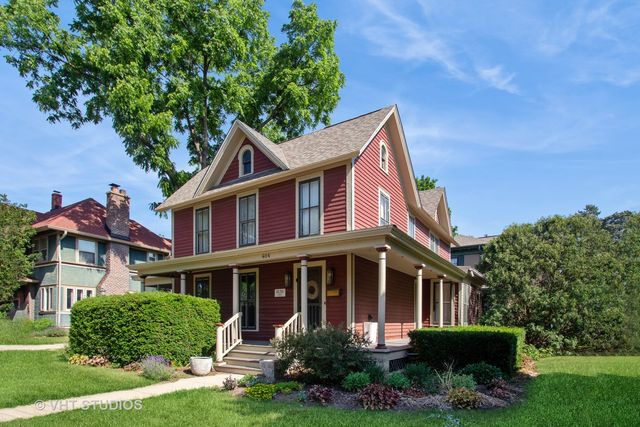 404 Washington Street, West Dundee, IL 60118