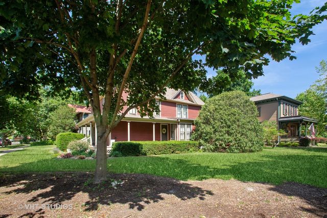 404 Washington Street, West Dundee, IL 60118