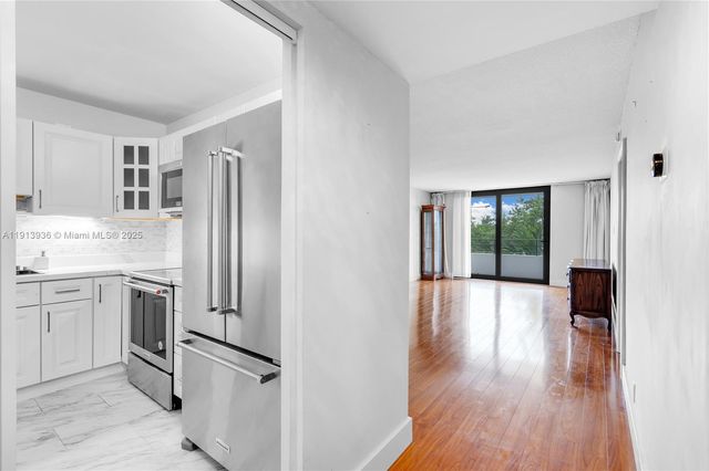 600 Three Islands Blvd 310, Hallandale Beach, FL 33009