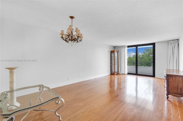 600 Three Islands Blvd 310, Hallandale Beach, FL 33009