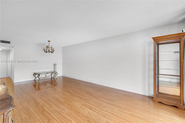 600 Three Islands Blvd 310, Hallandale Beach, FL 33009