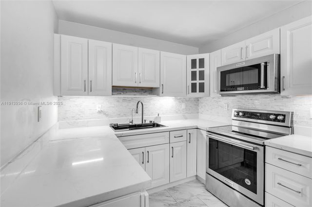 600 Three Islands Blvd 310, Hallandale Beach, FL 33009