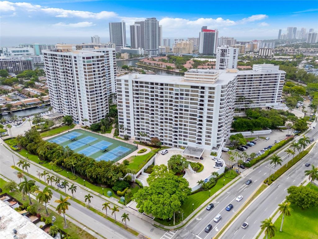 600 Three Islands Blvd 310, Hallandale Beach, FL 33009