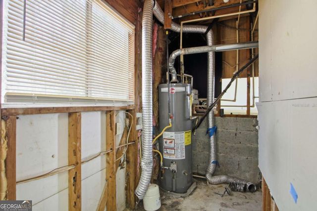 8822 Ashwood Drive, Riverdale, GA 30274