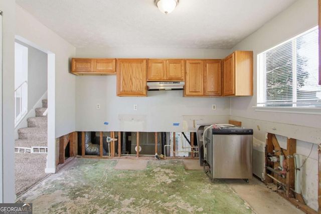 8822 Ashwood Drive, Riverdale, GA 30274