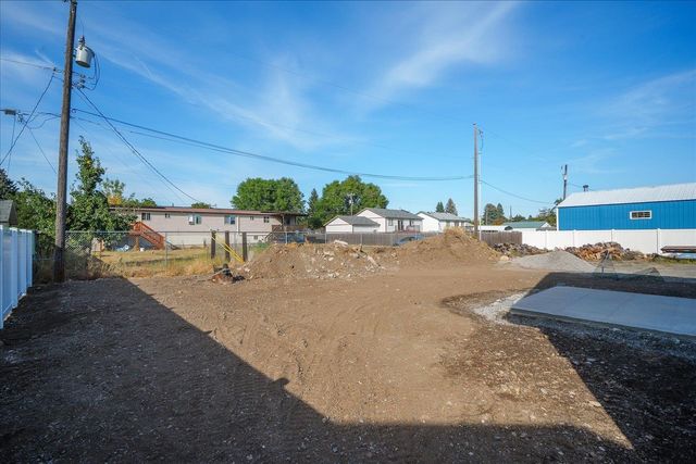 8117 E Baldwin Ave, Spokane, WA 99212