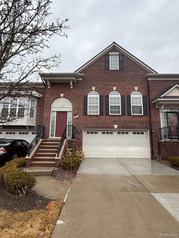 955 Sandalwood Drive, Troy, MI 48085