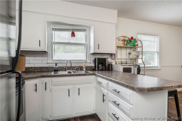 1574 W Water Street, Borden, IN 47106