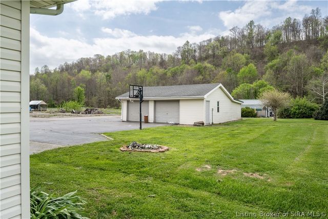 1574 W Water Street, Borden, IN 47106