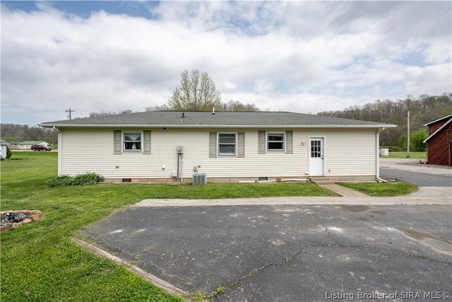 1574 W Water Street, Borden, IN 47106
