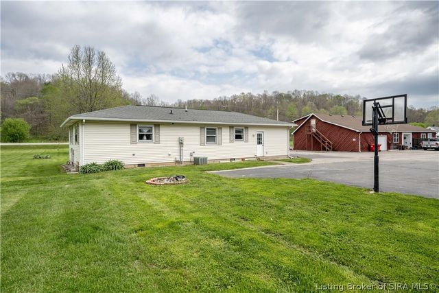 1574 W Water Street, Borden, IN 47106