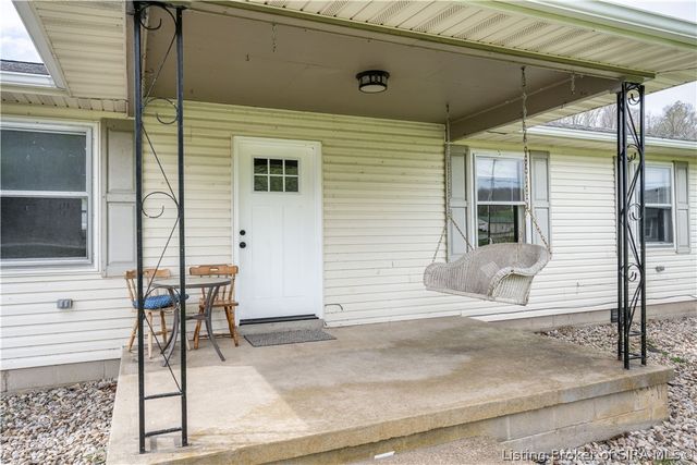 1574 W Water Street, Borden, IN 47106