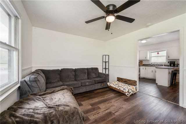 1574 W Water Street, Borden, IN 47106