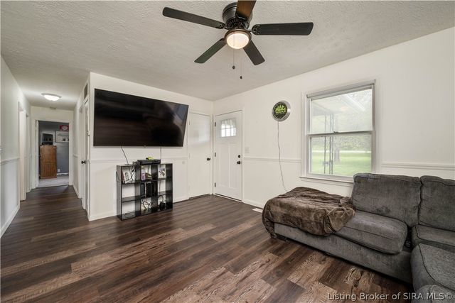 1574 W Water Street, Borden, IN 47106
