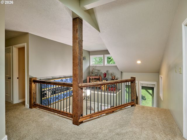 9293 BROADACRES Rd Ne, Aurora, OR 97002