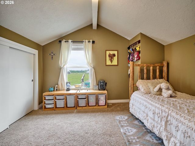 9293 BROADACRES Rd Ne, Aurora, OR 97002