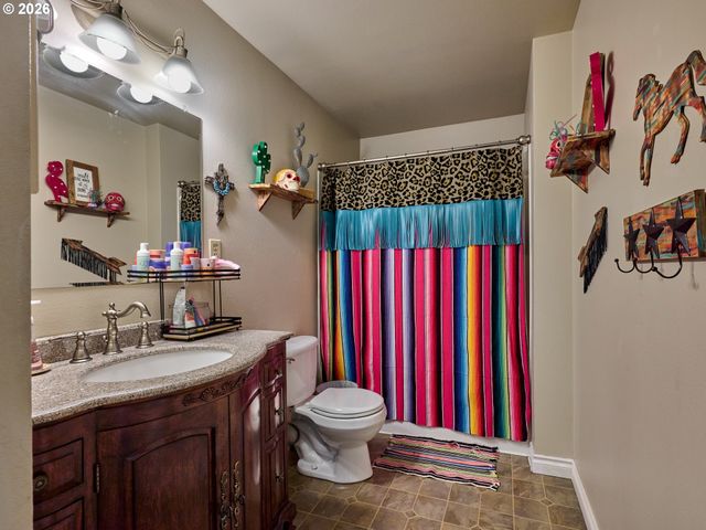 9293 BROADACRES Rd Ne, Aurora, OR 97002
