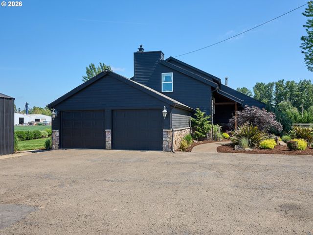 9293 BROADACRES Rd Ne, Aurora, OR 97002