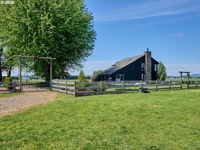 9293 BROADACRES Rd Ne, Aurora, OR 97002