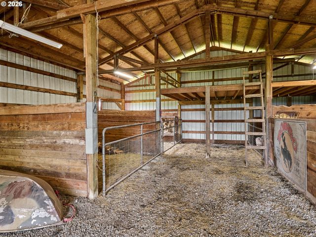 9293 BROADACRES Rd Ne, Aurora, OR 97002