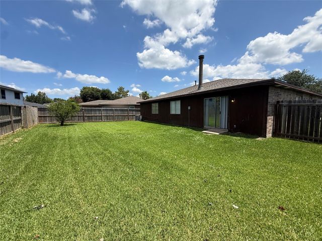 18023 Lago Forest Drive, Humble, TX 77346
