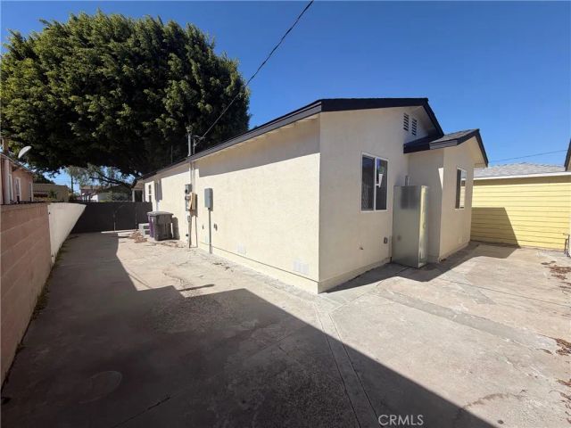 2260 easy Avenue, Long Beach, CA 90810