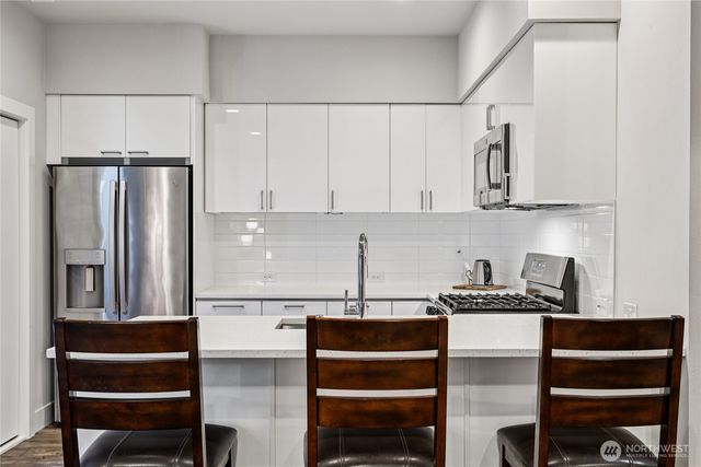 32808 Ten Trails Parkway SE, Black Diamond, WA 98010