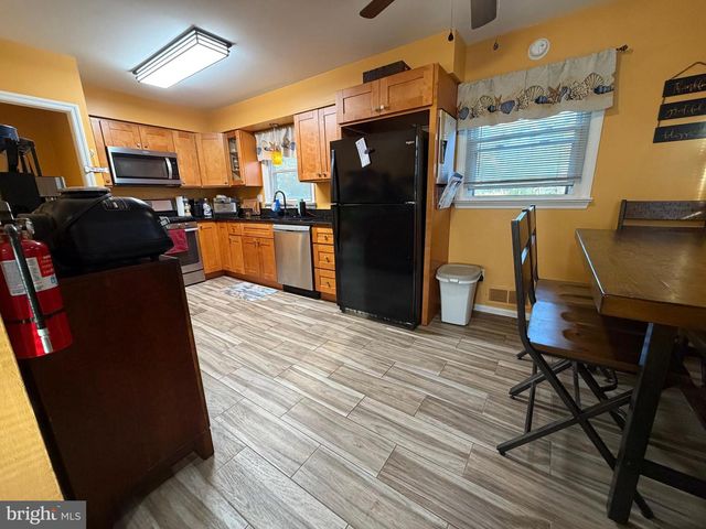 1 NASSAU RD, Somers Point, NJ 08244