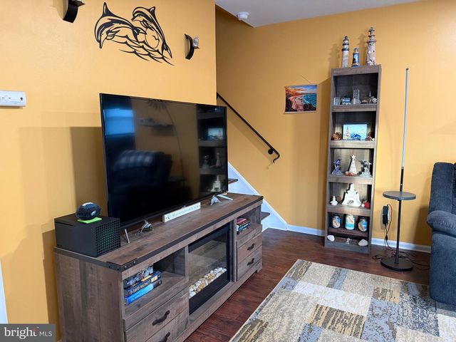 1 NASSAU RD, Somers Point, NJ 08244