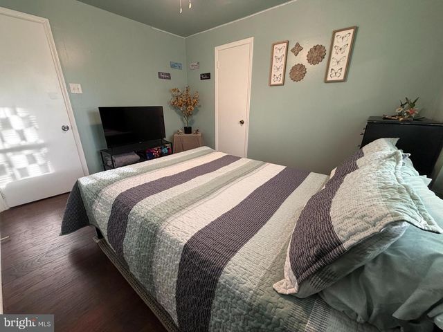 1 NASSAU RD, Somers Point, NJ 08244