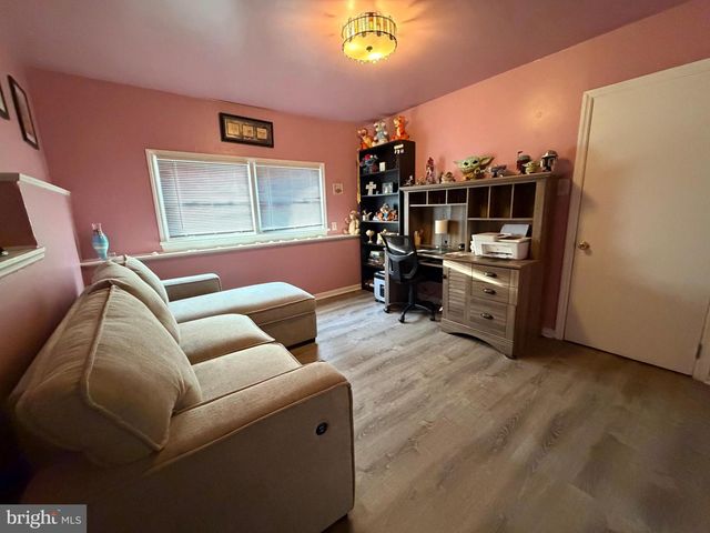 1 NASSAU RD, Somers Point, NJ 08244