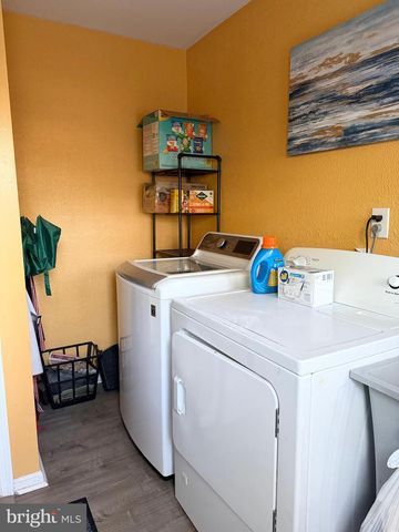1 NASSAU RD, Somers Point, NJ 08244