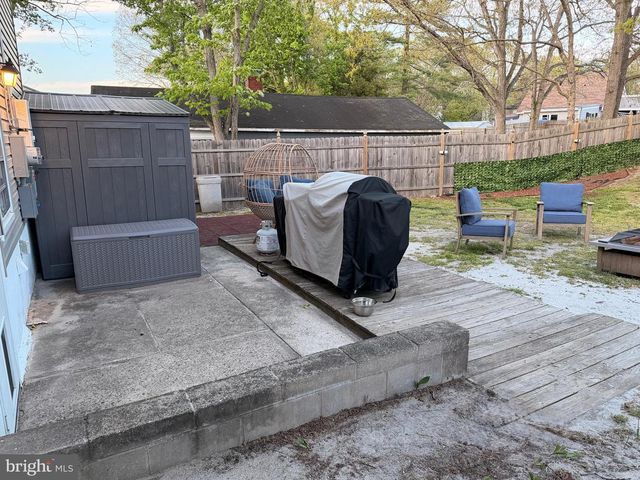 1 NASSAU RD, Somers Point, NJ 08244