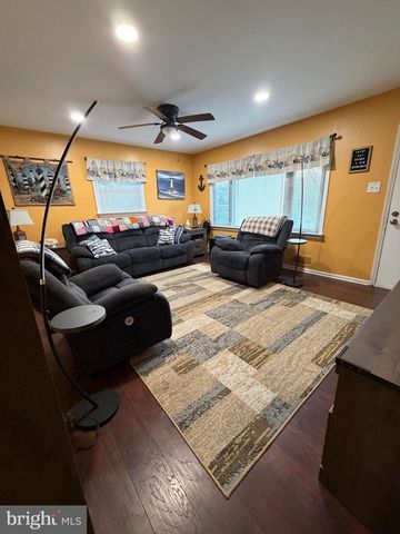 1 NASSAU RD, Somers Point, NJ 08244