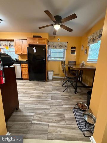 1 NASSAU RD, Somers Point, NJ 08244
