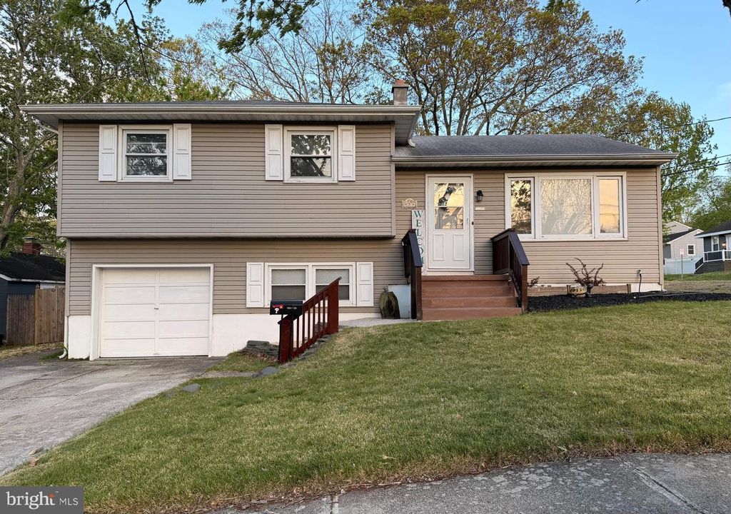 1 NASSAU RD, Somers Point, NJ 08244