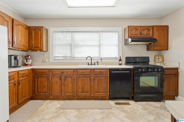 8341 1ST AVENUE, Leeds, AL 35094