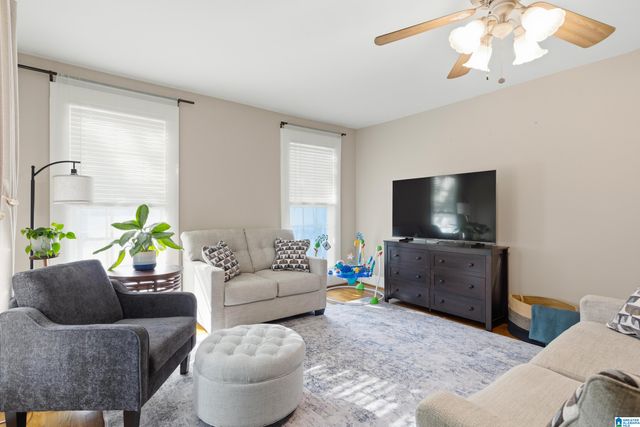 8341 1ST AVENUE, Leeds, AL 35094