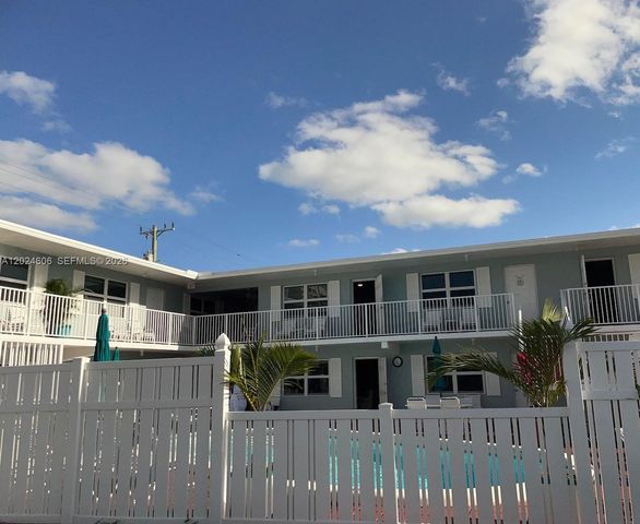 4658 Bougainvilla Dr 63, Lauderdale By The Sea, FL 33308