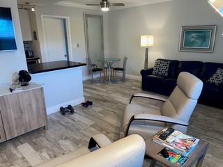 4658 Bougainvilla Dr 63, Lauderdale By The Sea, FL 33308