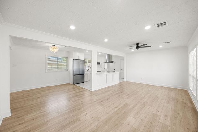 10230 Valencia Drive, Houston, TX 77013