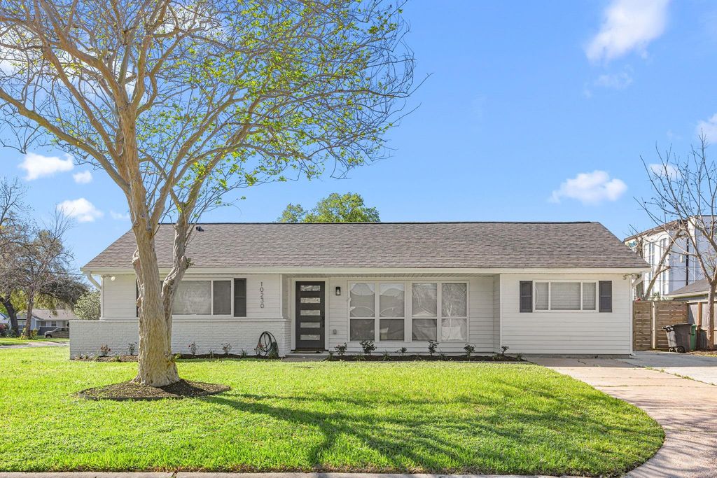 10230 Valencia Drive, Houston, TX 77013