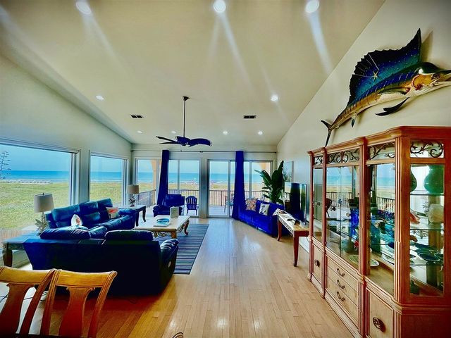 4020 Gulf Blvd., South Padre Island, TX 78597